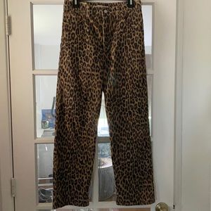 Levi’s ribcage straight leopard print pants